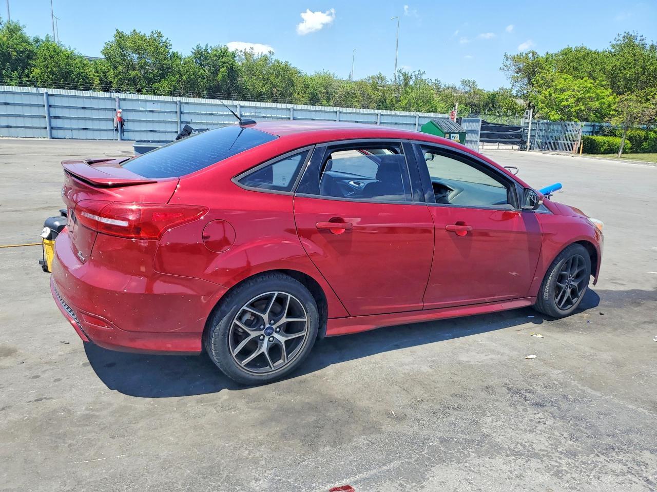 2016 Ford Focus Se - zdjęcie 3