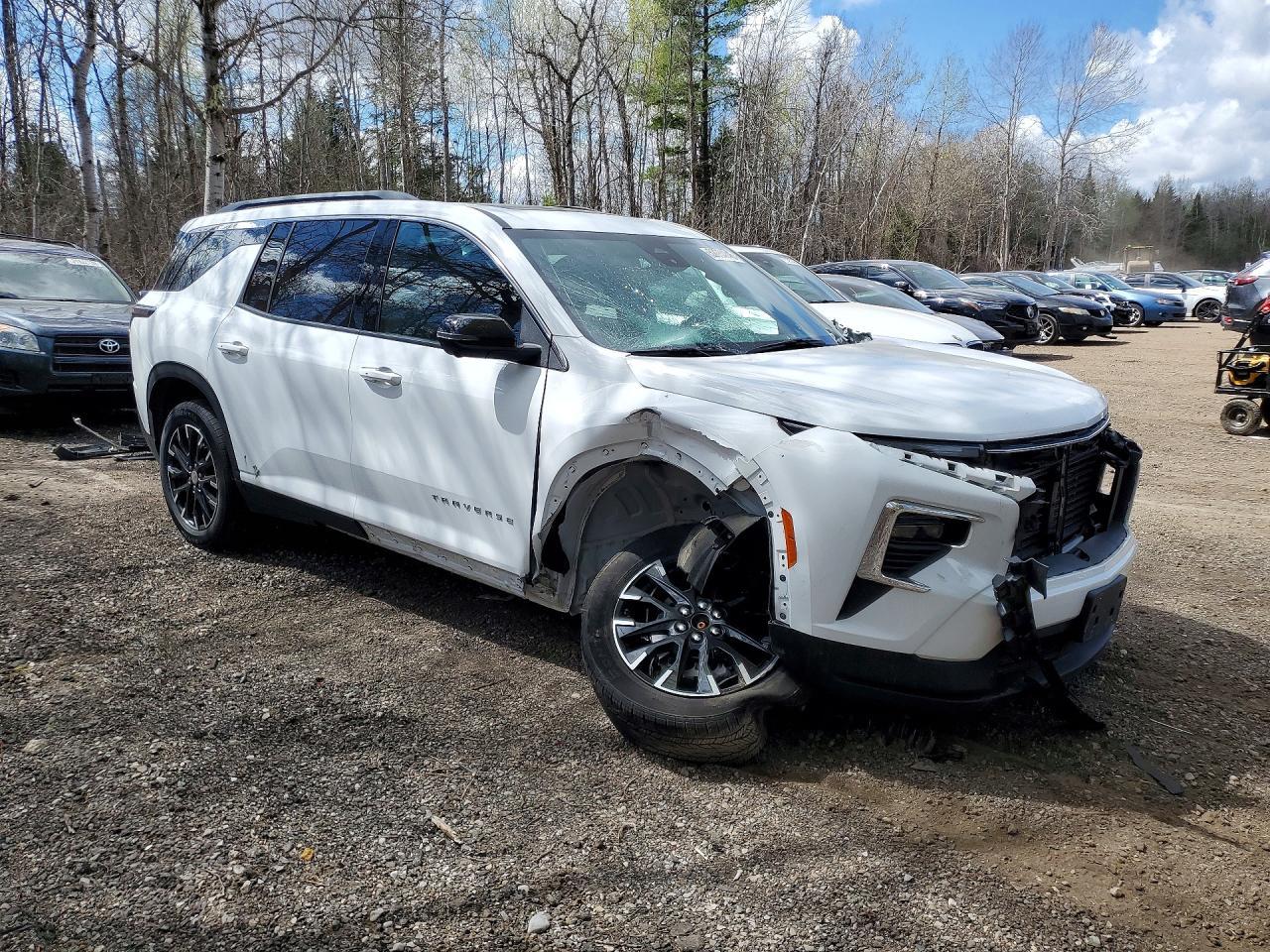2025 Chevrolet Traverse Lt - zdjęcie 4