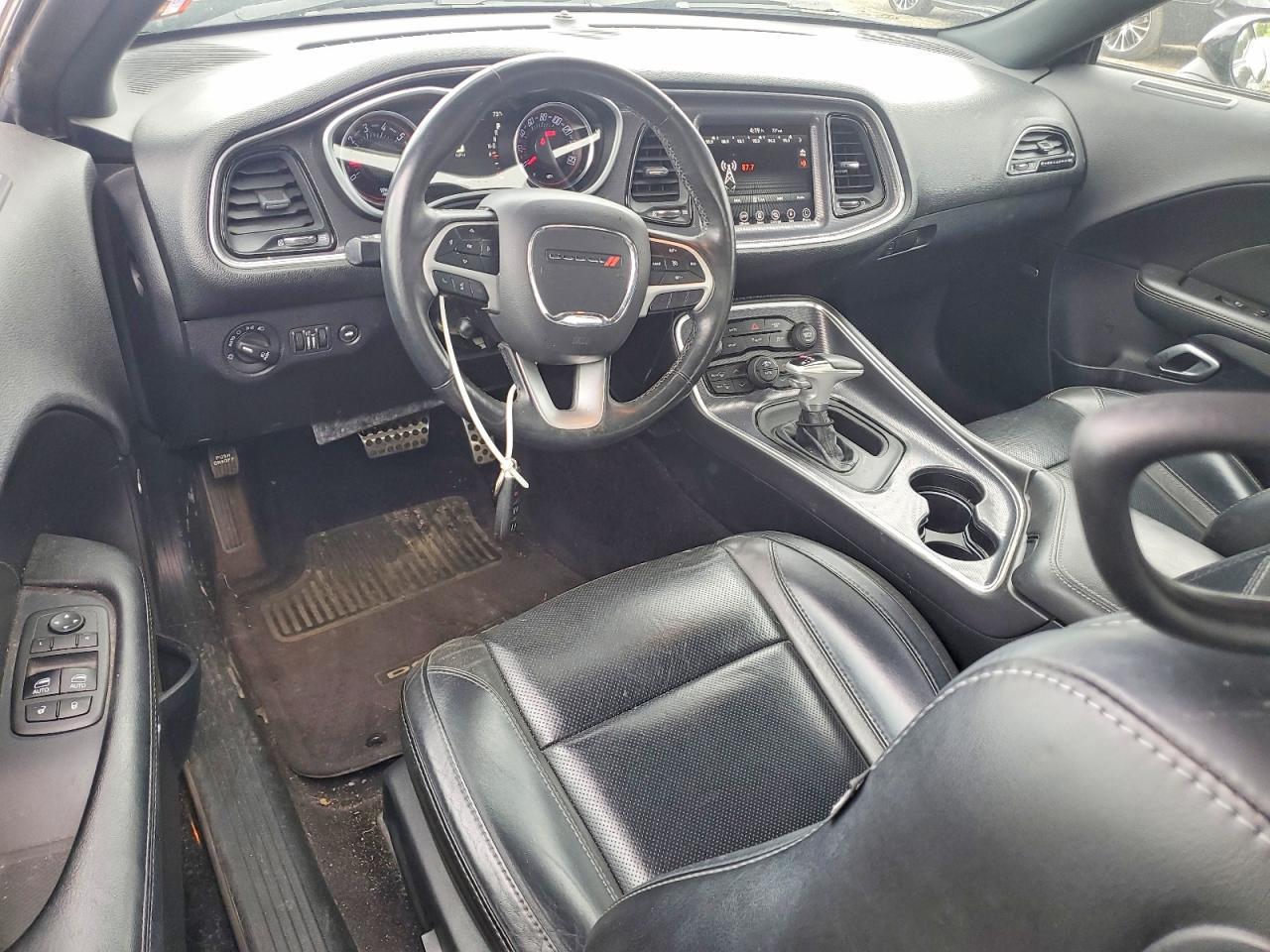 2017 Dodge Challenger Sxt - zdjęcie 8