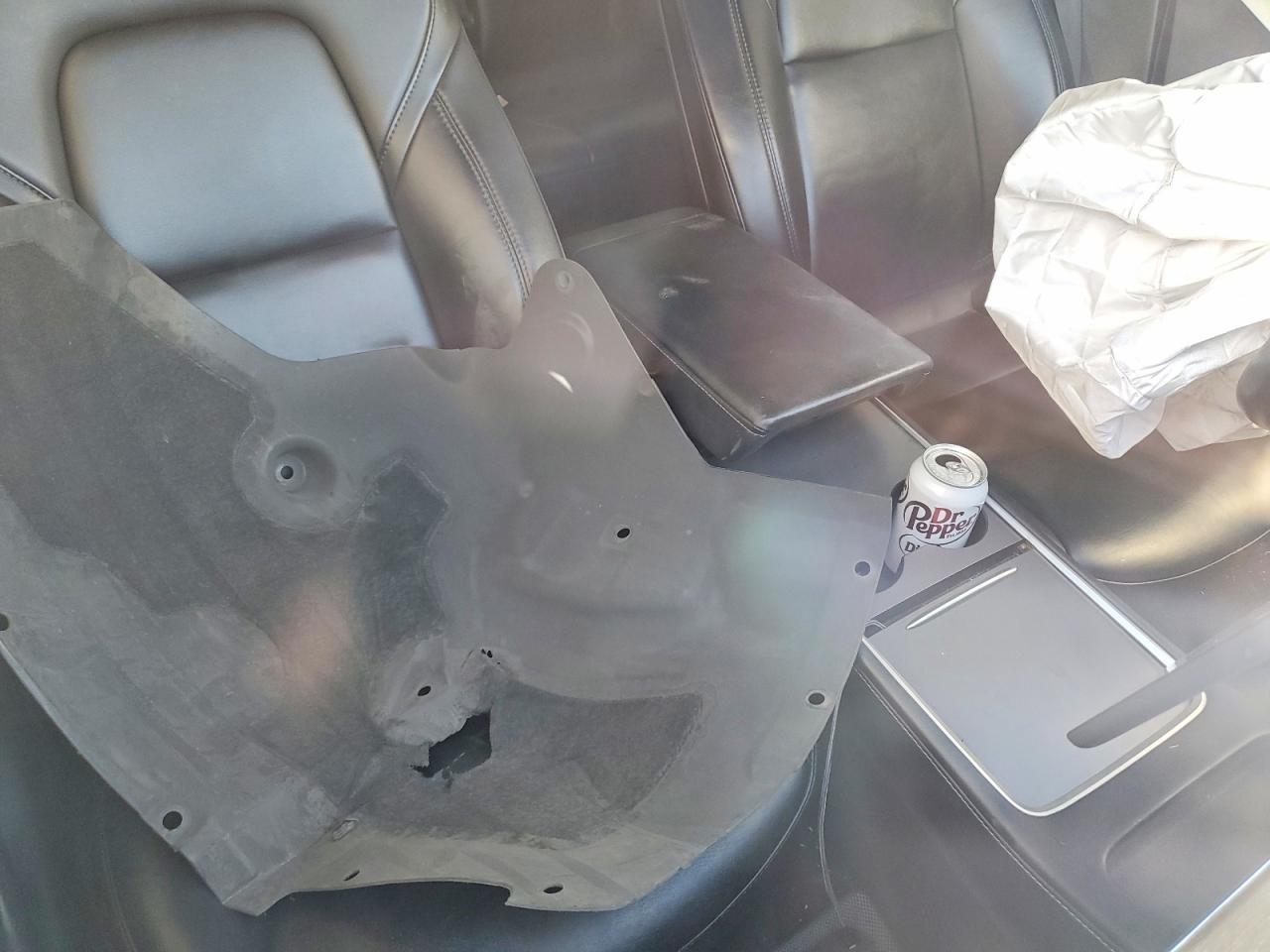 2022 Tesla Model 3 - zdjęcie 12