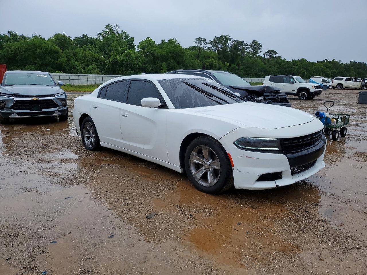 2016 Dodge Charger Sxt - zdjęcie 4