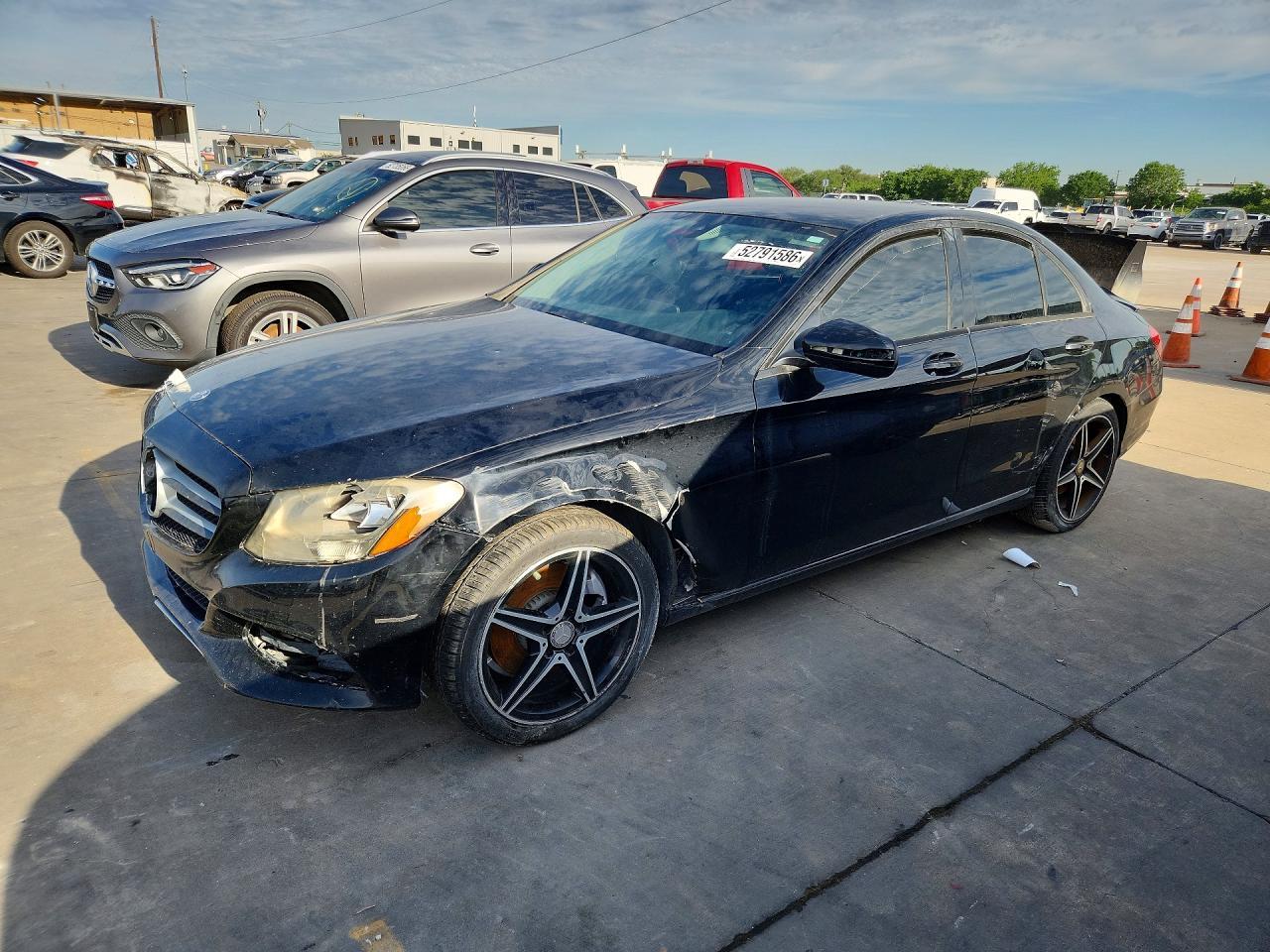 2016 Mercedes-Benz C 300 - zdjęcie główne