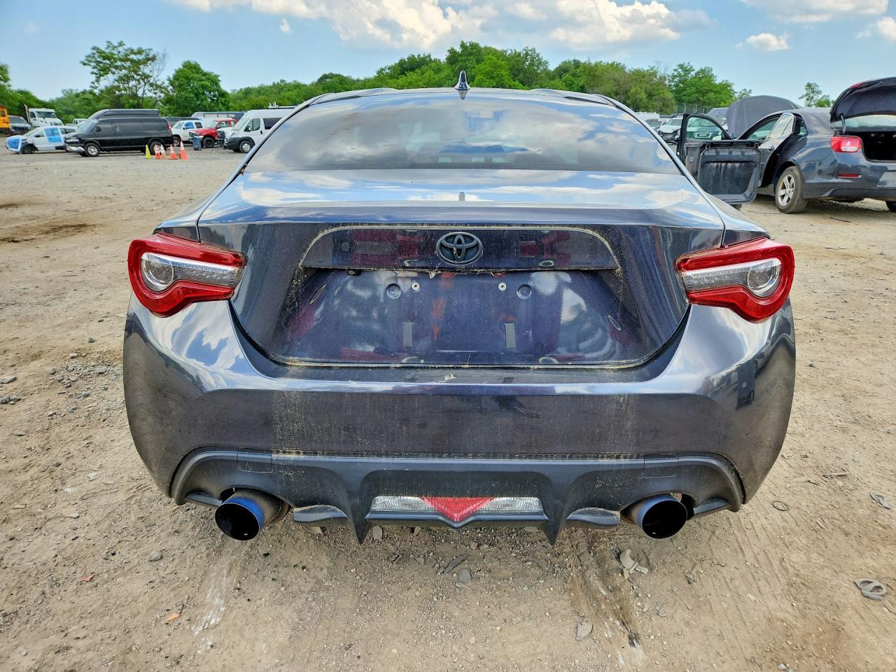 2017 Toyota 86 Base - zdjęcie 6