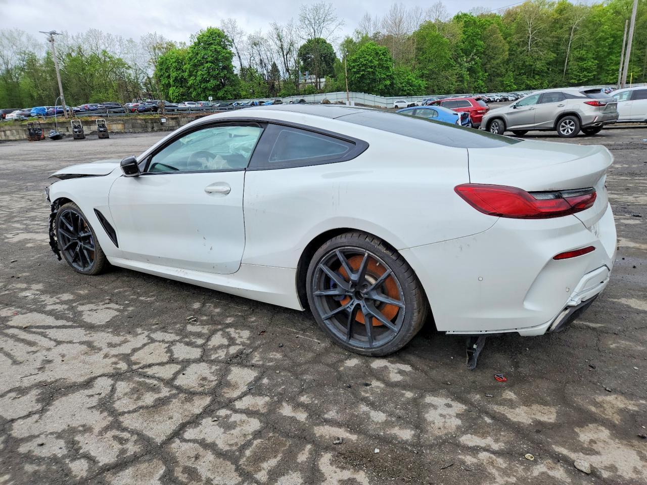 BMW M8 - zdjęcie 2