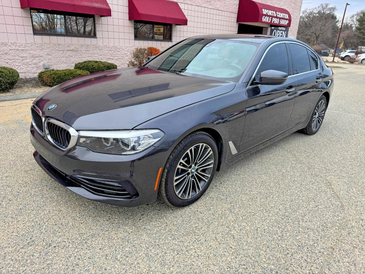 2018 BMW 530 Xi - zdjęcie 2