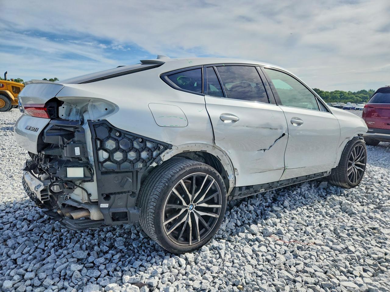 2021 BMW X6 M50I - zdjęcie 3