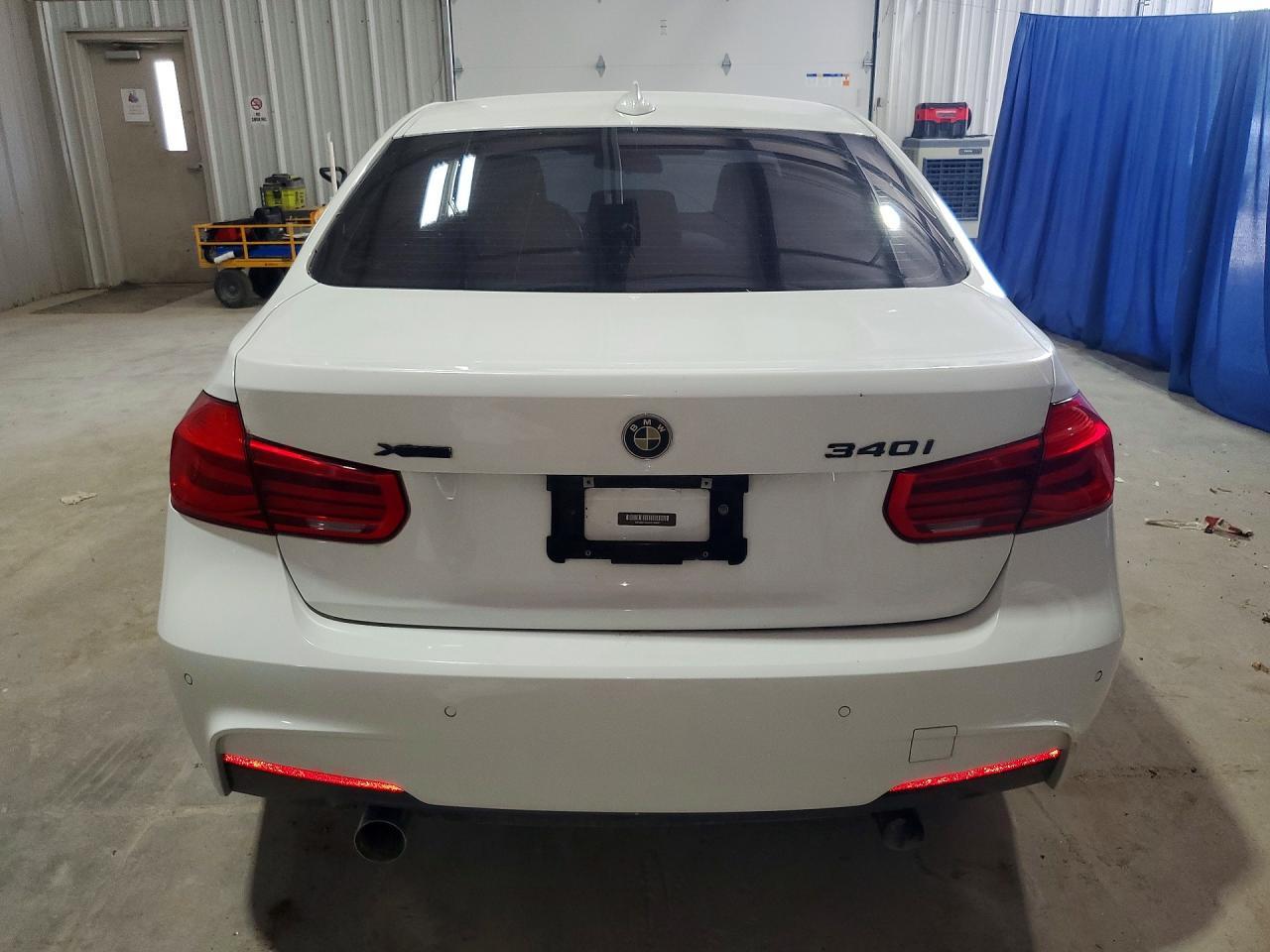 2017 BMW 340 Xi - zdjęcie 6