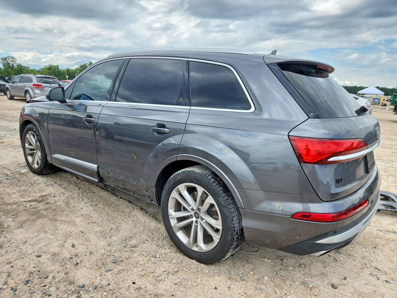 2025 Audi Q7 Premium Plus - zdjęcie 2
