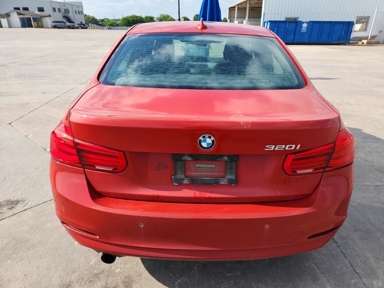 2016 BMW 320 I - zdjęcie 6
