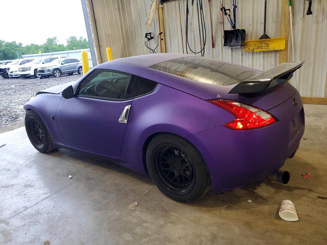 2017 Nissan 370Z Base - zdjęcie 2