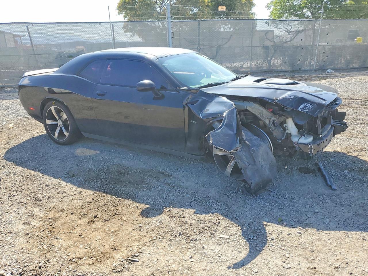 2016 Dodge Challenger R - zdjęcie 4