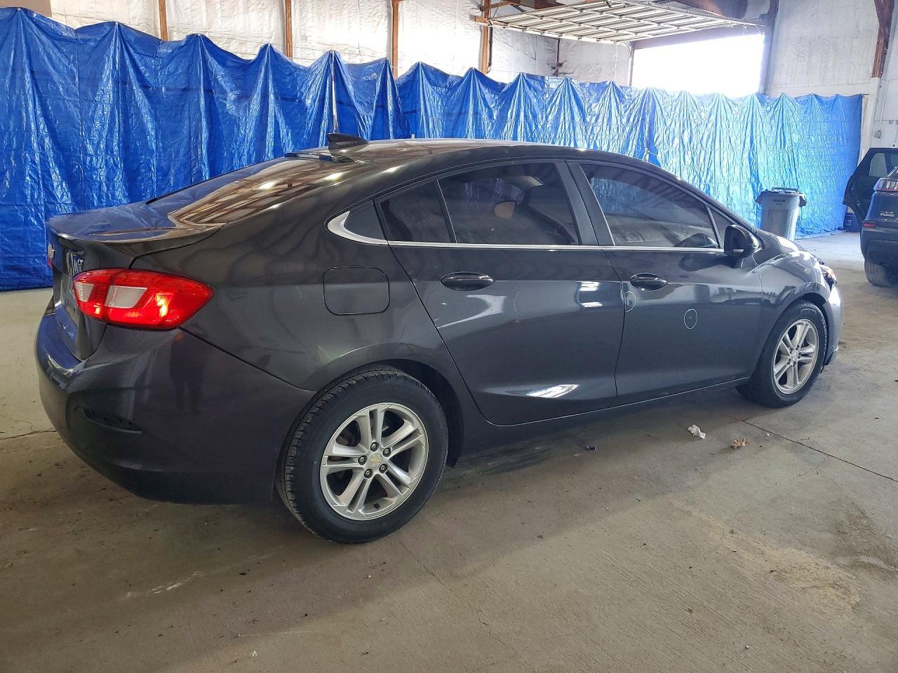 2026 Chevrolet Cruze - zdjęcie 3