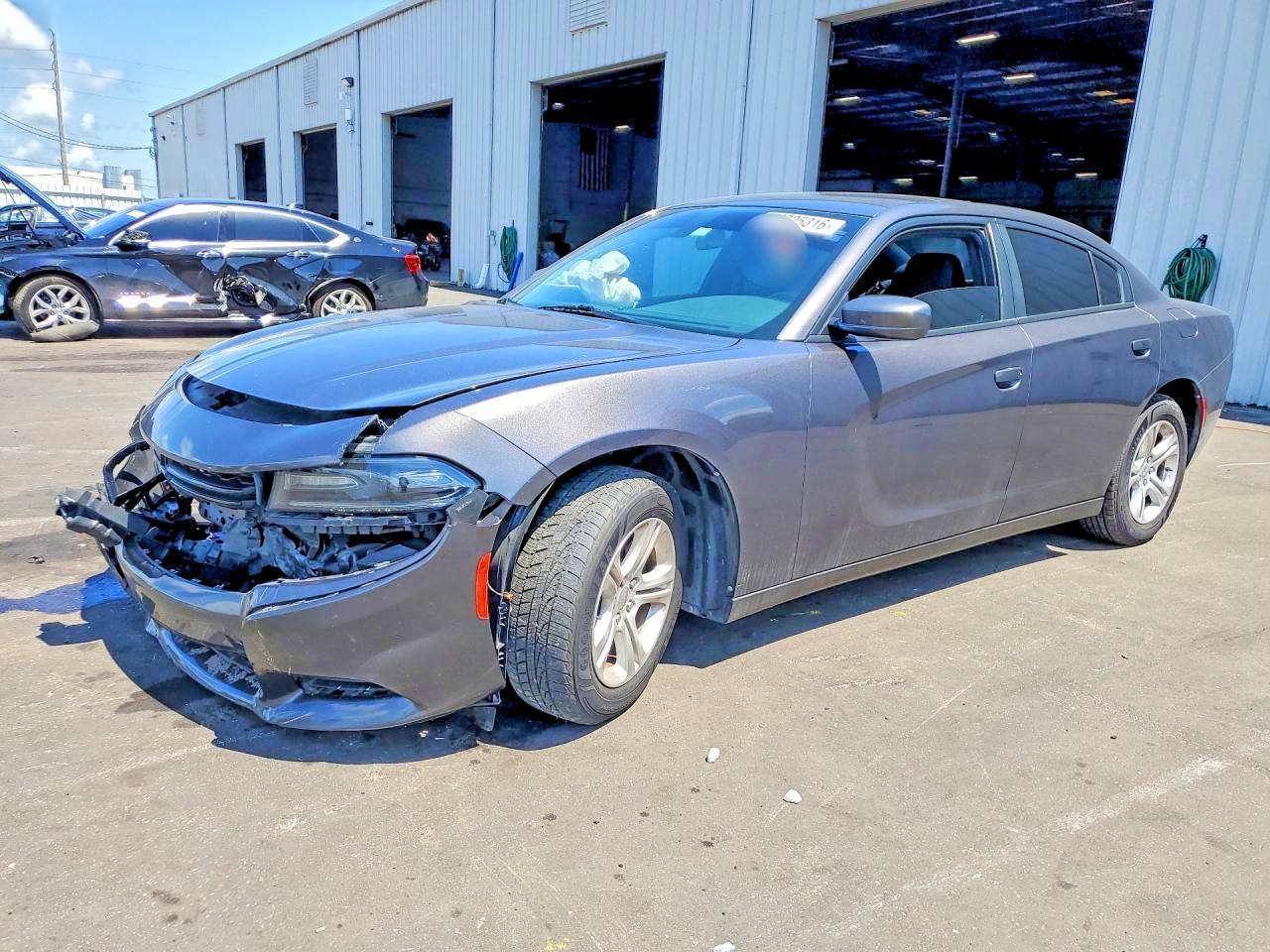 2020 Dodge Charger Sxt - zdjęcie główne