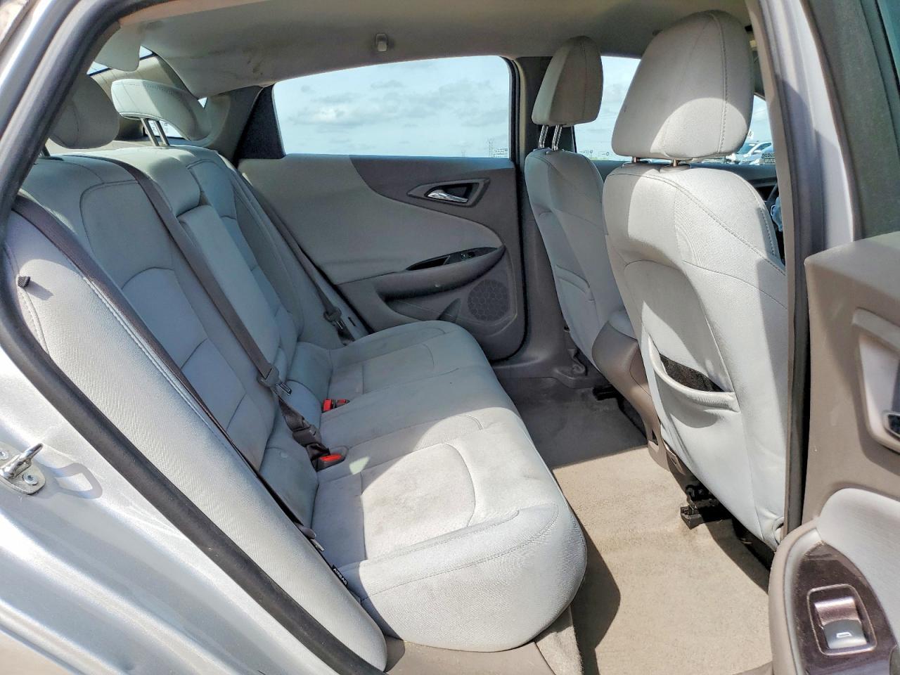 2016 Chevrolet Malibu Ls - zdjęcie 10