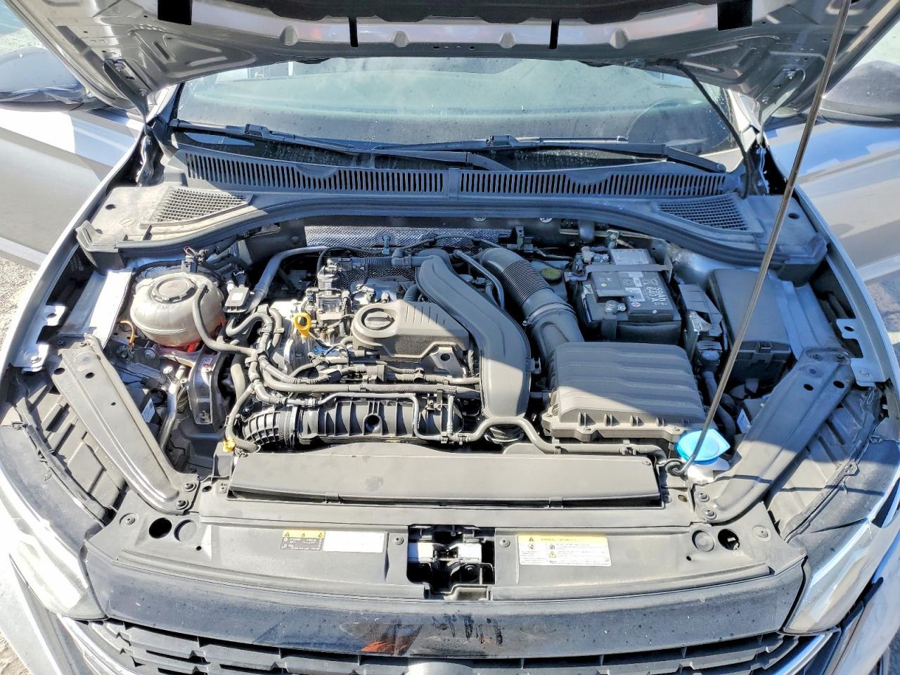 2024 Volkswagen Jetta Sport - zdjęcie 11