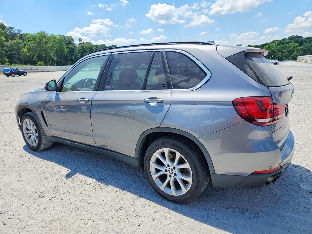 2016 BMW X5 xDrive35I - zdjęcie 2