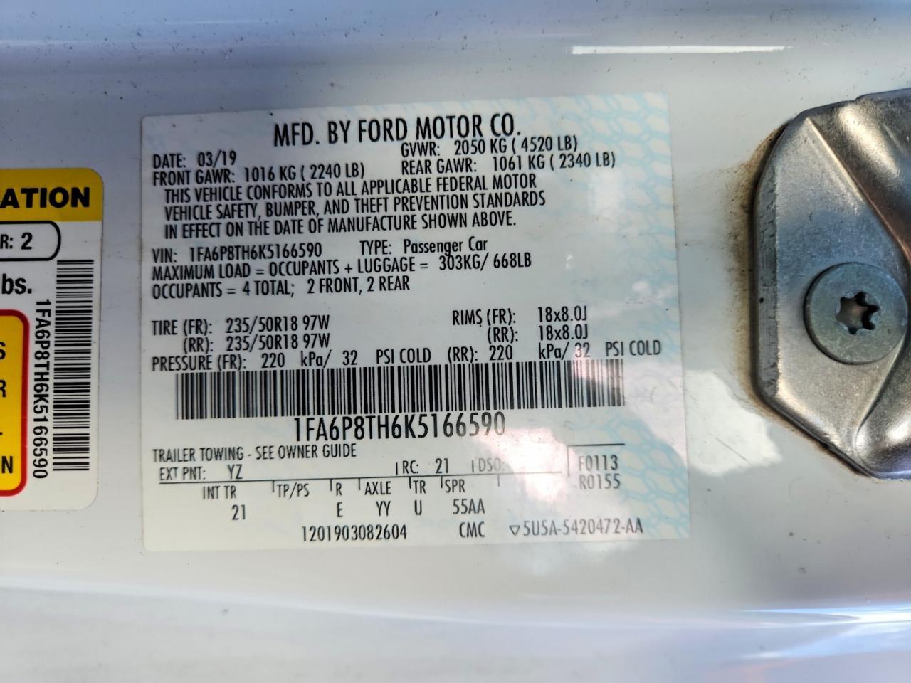 2019 Ford Mustang - zdjęcie 12