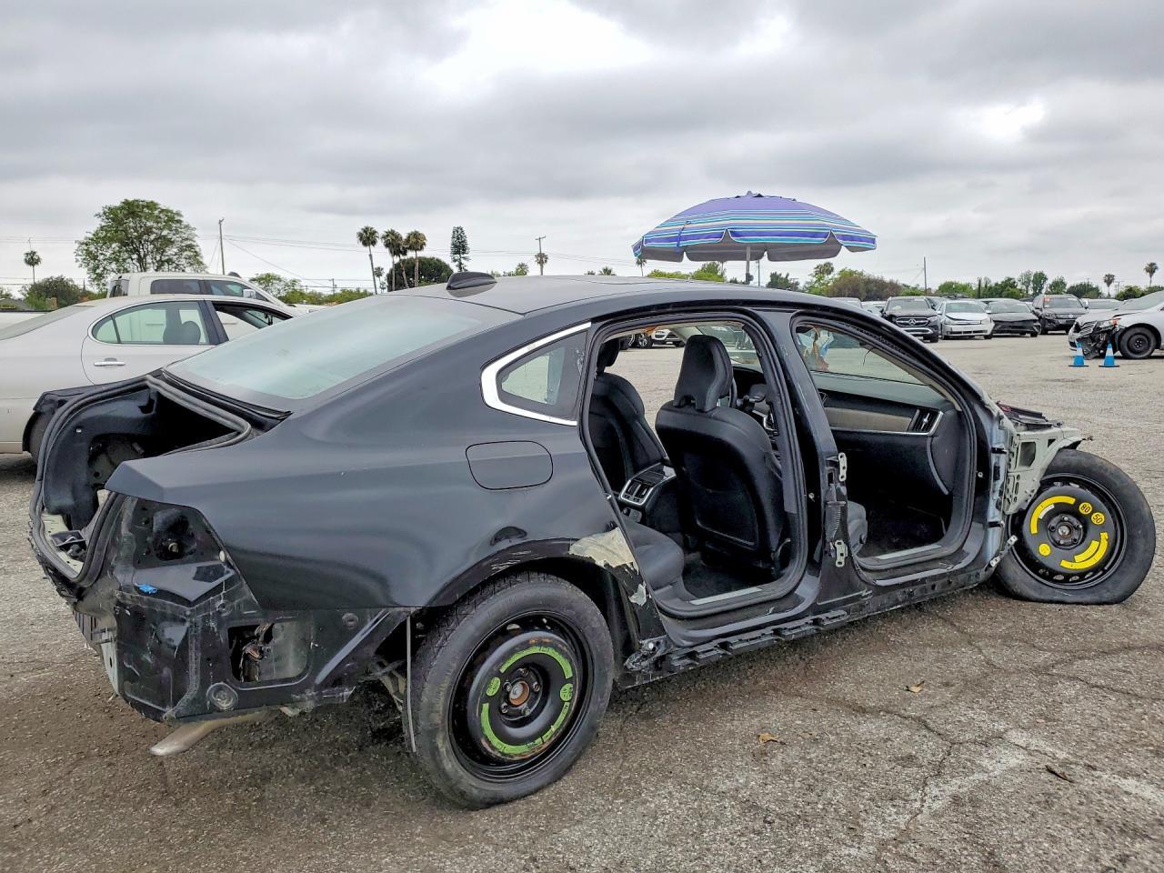 2023 Volvo S90 Plus - zdjęcie 3