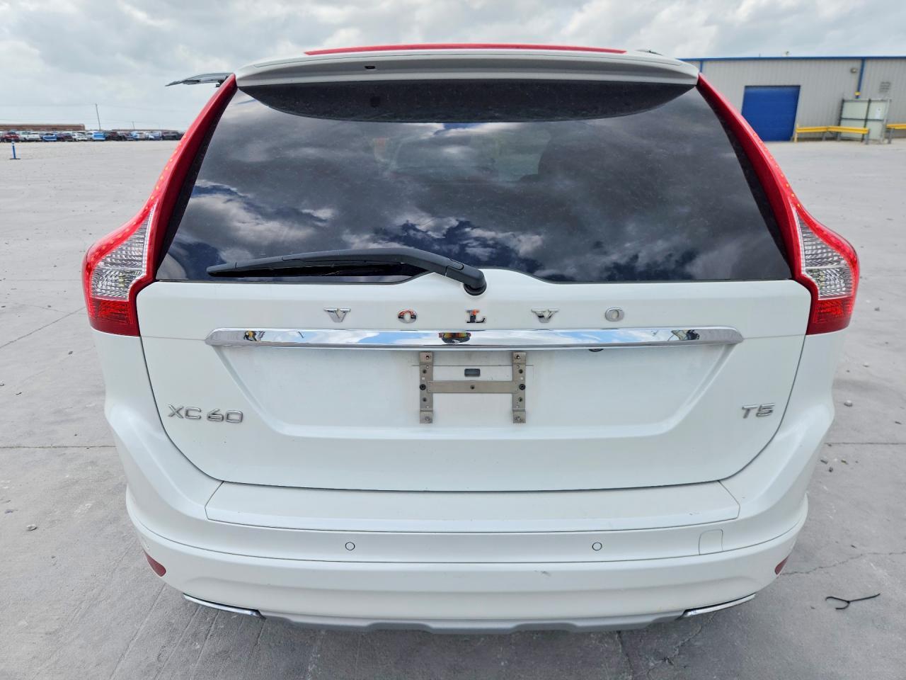 2017 Volvo Xc60 T5 Inscription - zdjęcie 6