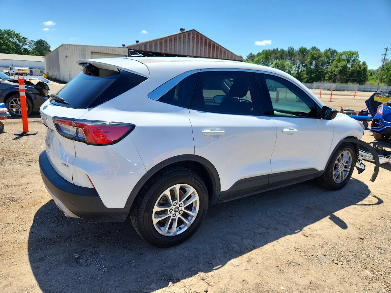 2022 Ford Escape - zdjęcie 3