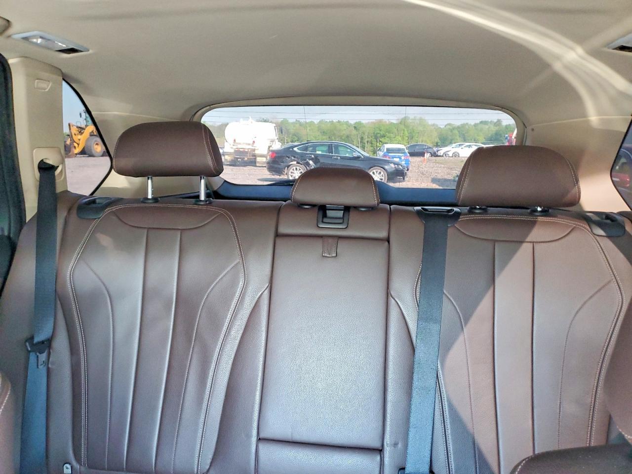 2015 BMW X5 xDrive35I - zdjęcie 10