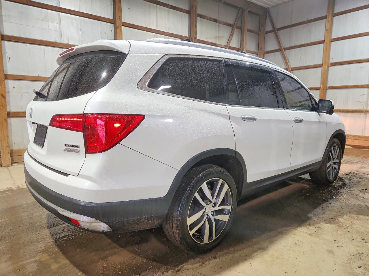 2018 Honda Pilot Touring - zdjęcie 3