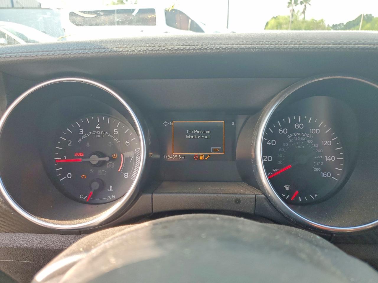 2018 Ford Mustang - zdjęcie 9