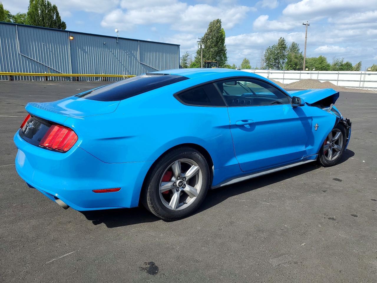 2017 Ford Mustang - zdjęcie 3