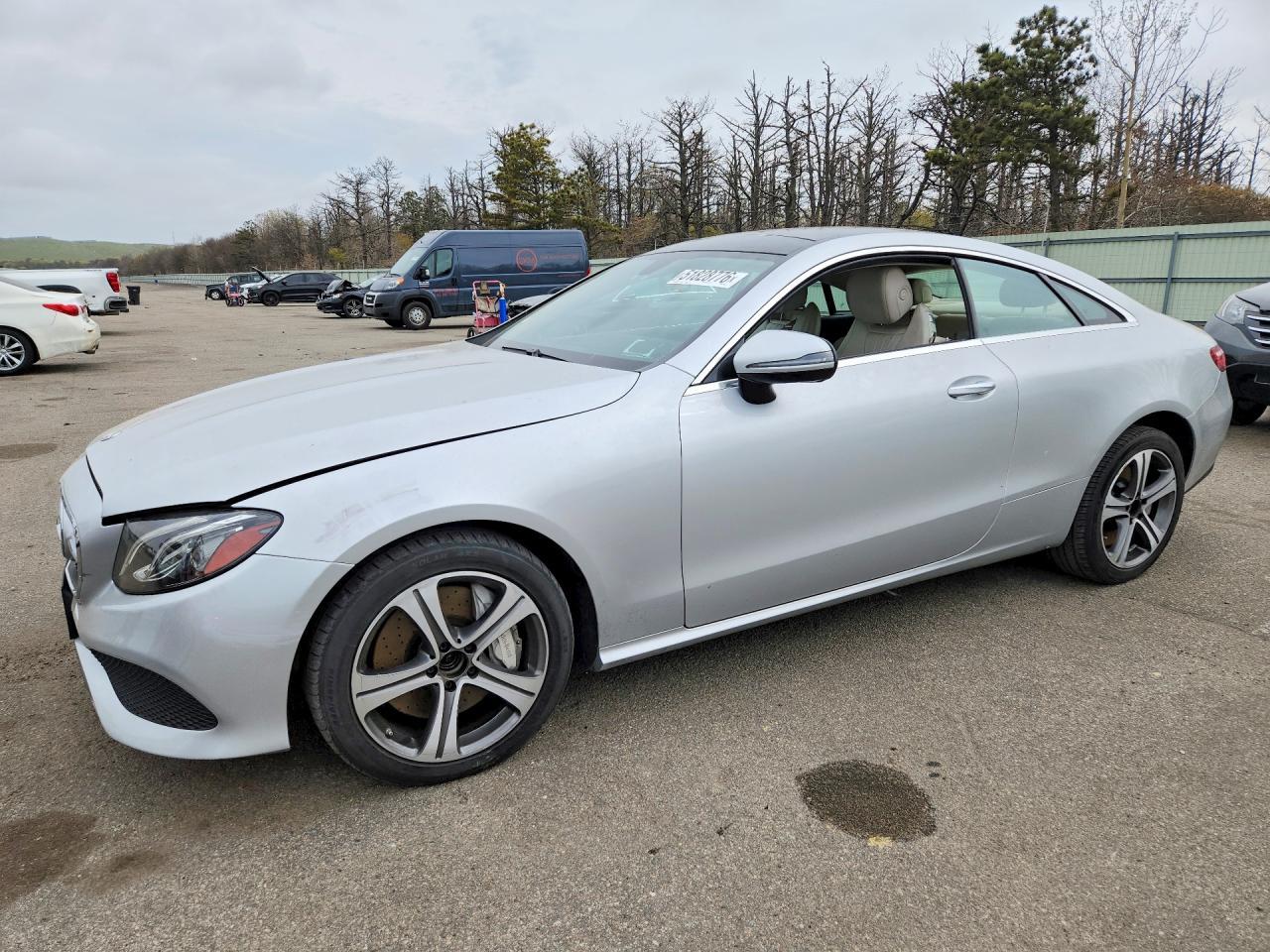 2020 Mercedes-Benz E 450 4Matic - zdjęcie główne