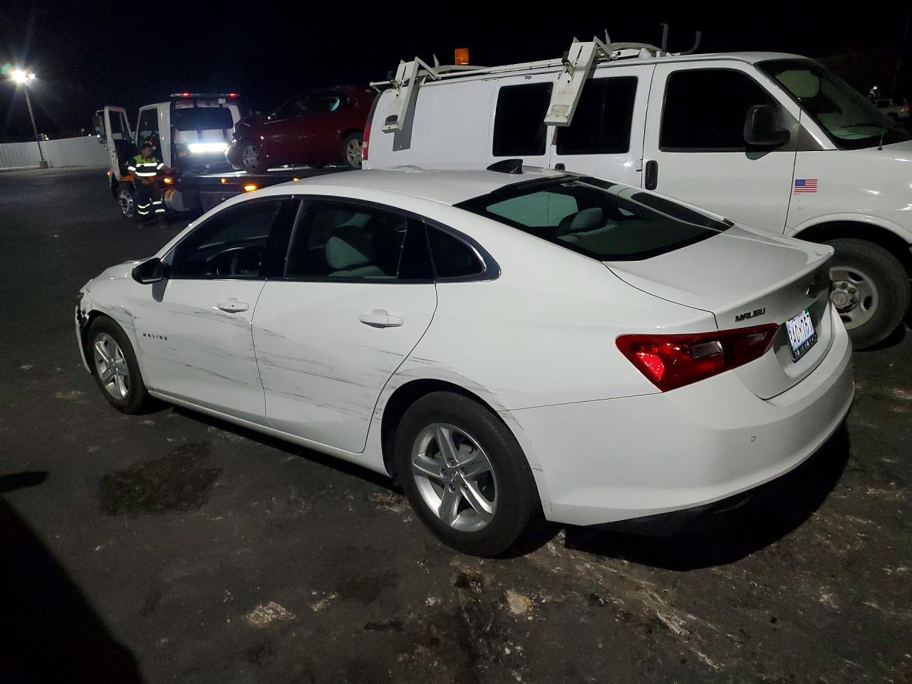 2024 Chevrolet Malibu Ls - zdjęcie 2