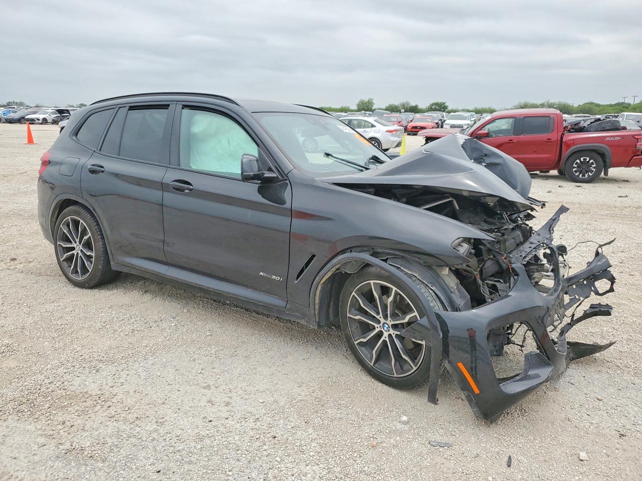 2018 BMW X3 xDrive30I - zdjęcie 4