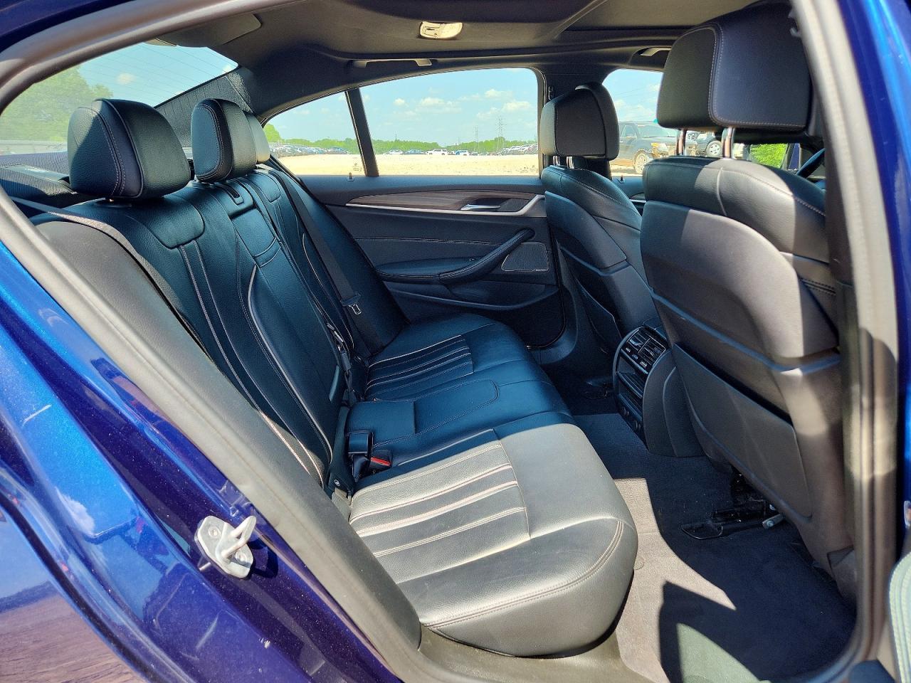 2019 BMW 530 Xi - zdjęcie 10