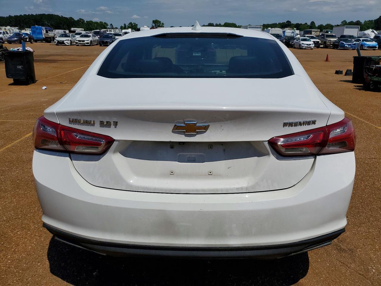 2020 Chevrolet Malibu Premier - zdjęcie 6
