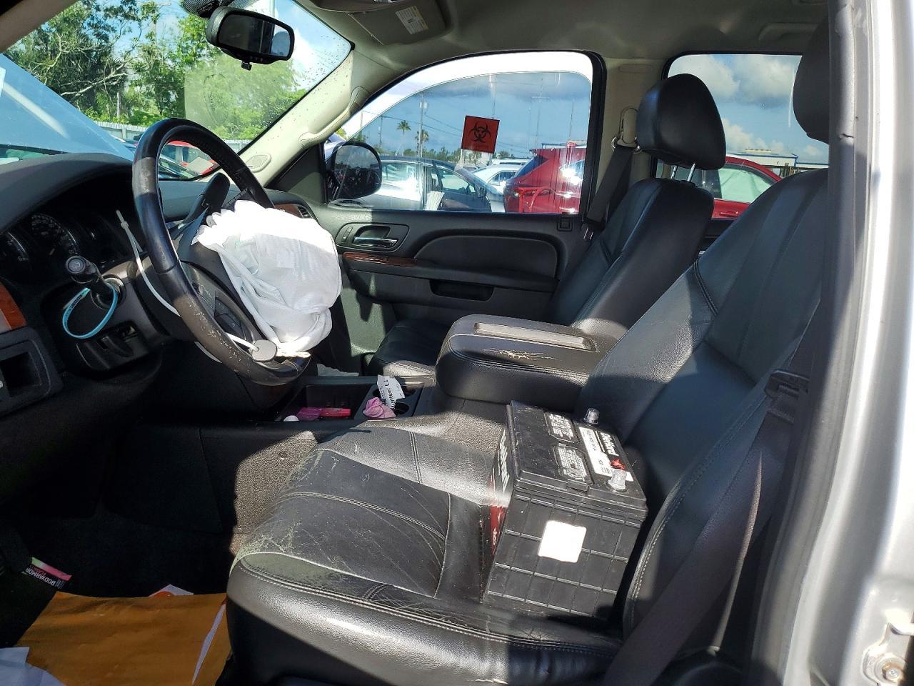 2013 Chevrolet Tahoe C1500 Lt - zdjęcie 7