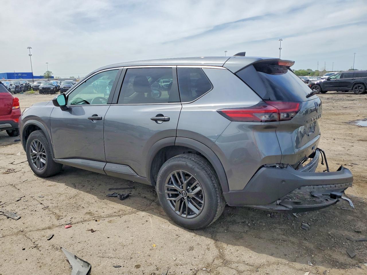 2023 Nissan Rogue S - zdjęcie 2