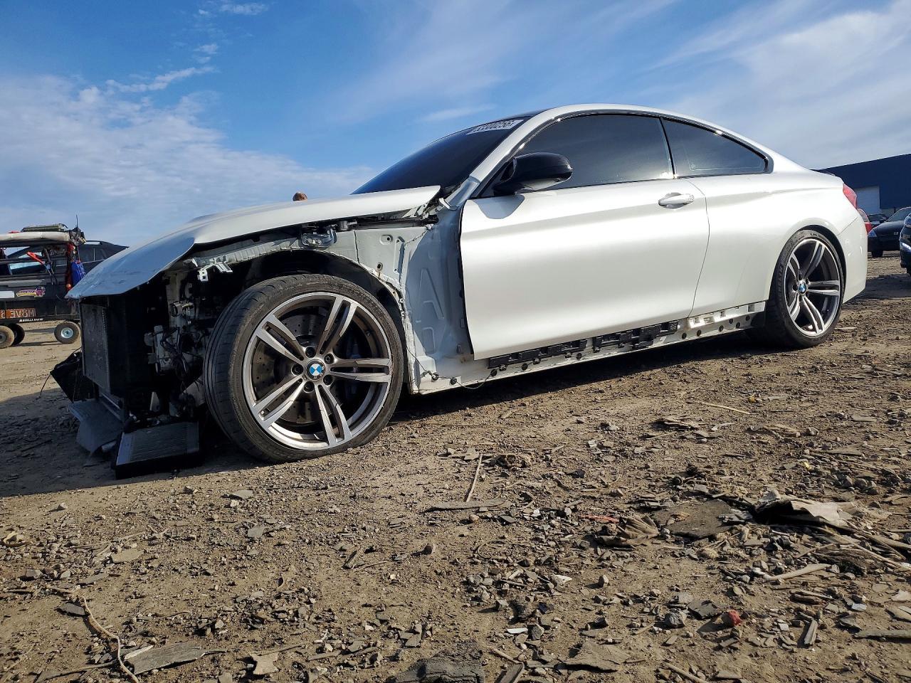 2015 BMW M4 - zdjęcie główne