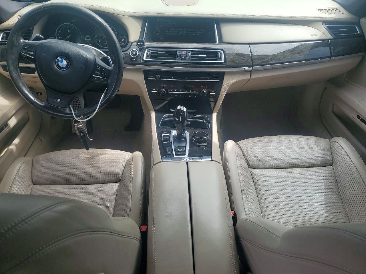 2014 BMW 750 Xi - zdjęcie 8