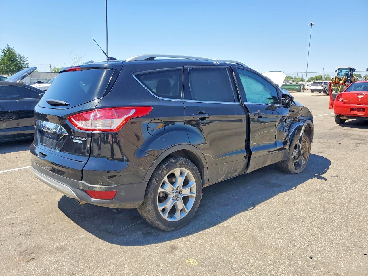 2014 Ford Escape Titanium - zdjęcie 3