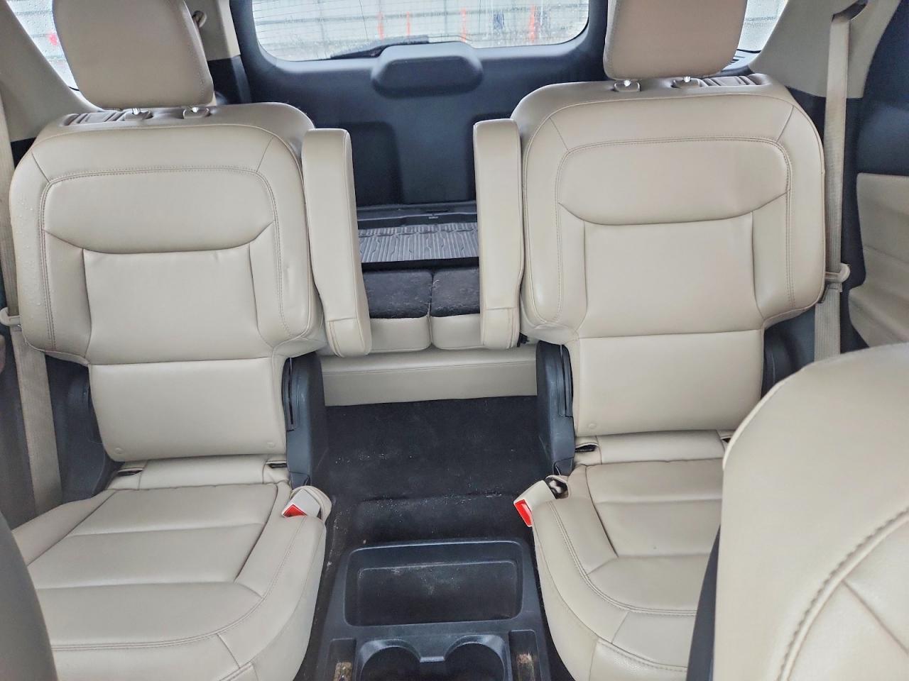 2020 Ford Explorer Xlt - zdjęcie 10