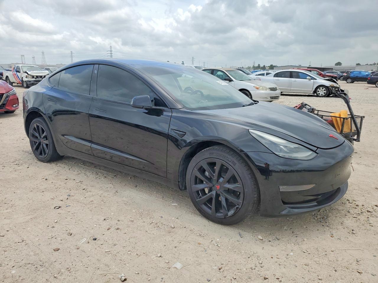 2023 Tesla Model 3 - zdjęcie 4