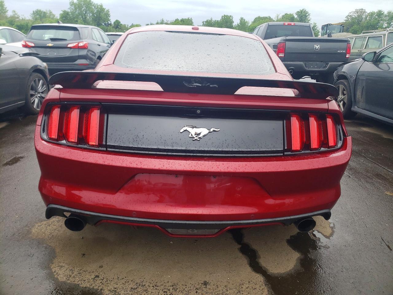 2017 Ford Mustang - zdjęcie 6