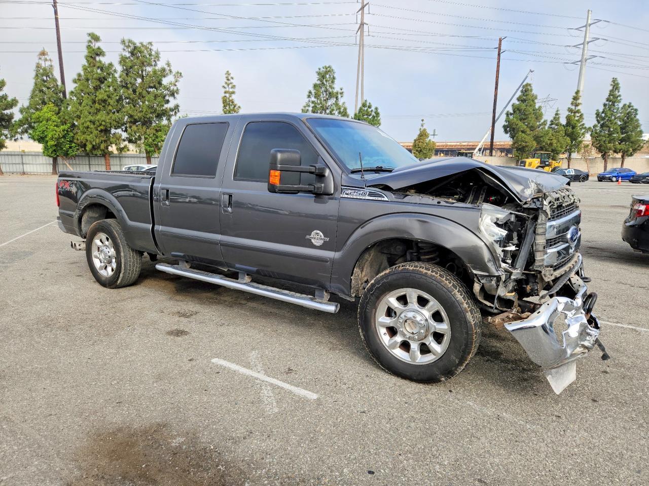 2015 Ford F250 Super Duty - zdjęcie 4