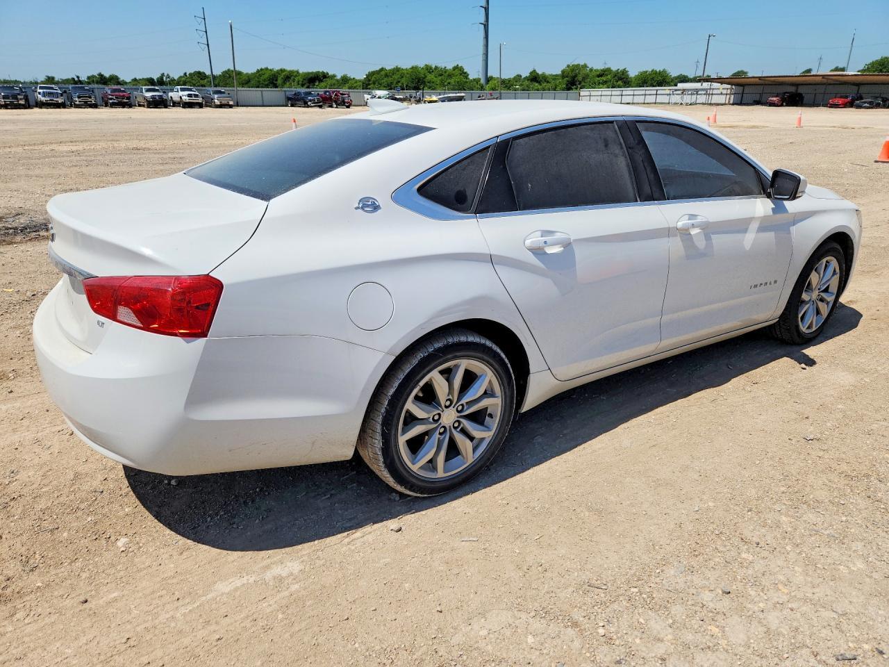 2018 Chevrolet Impala Lt - zdjęcie 3