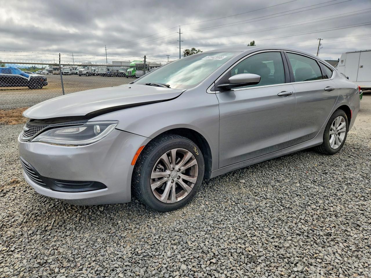 2016 Chrysler 200 Lx - zdjęcie główne