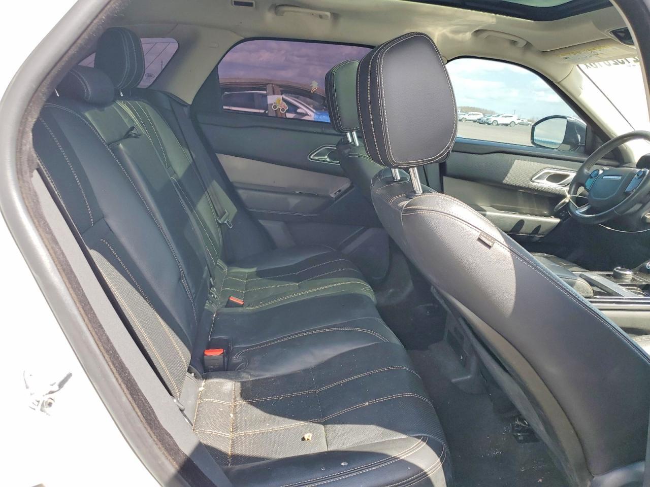 2019 Land Rover Range Rover Velar S - zdjęcie 11