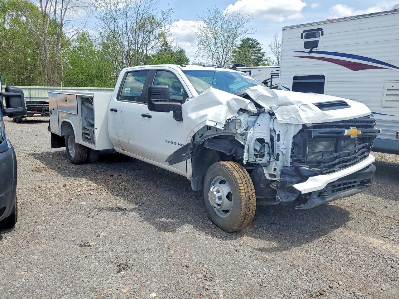 2026 Chevrolet Silverado K3500 - zdjęcie 4
