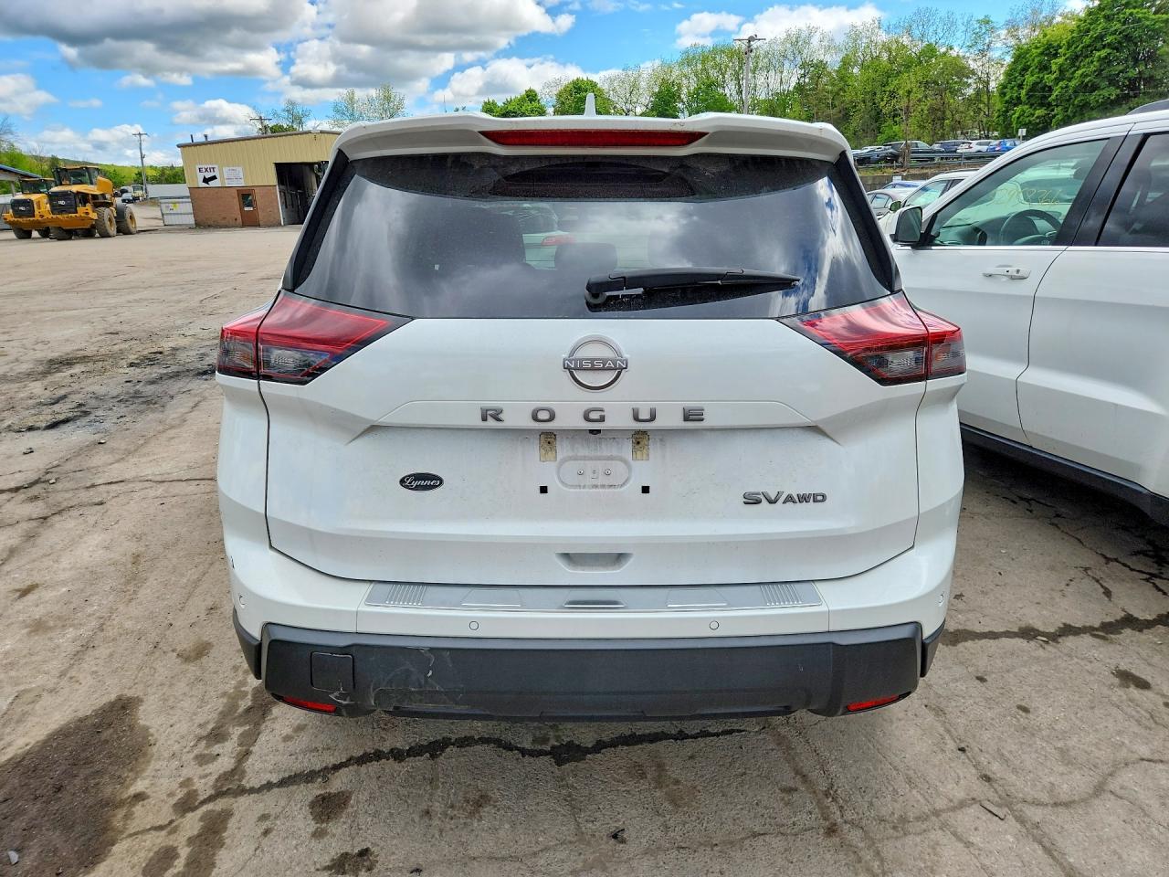2024 Nissan Rogue Sv - zdjęcie 6