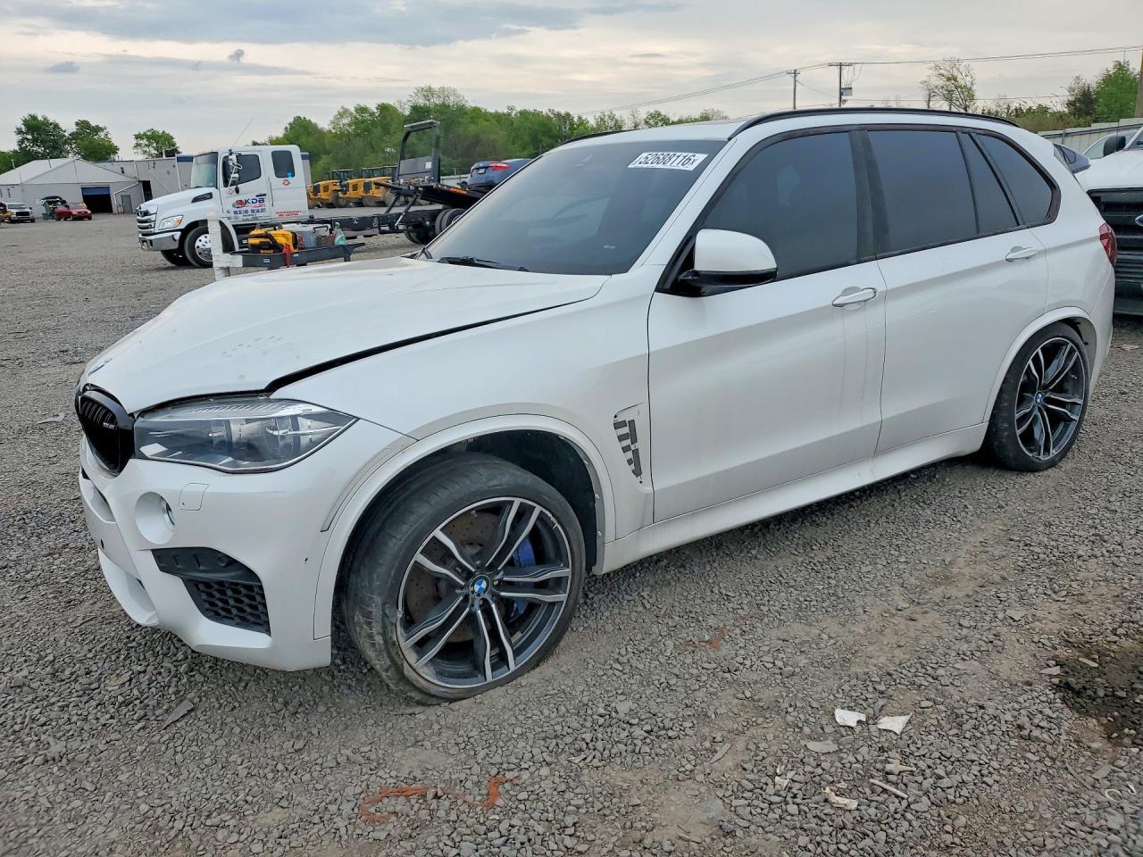 2016 BMW X5 M - zdjęcie główne
