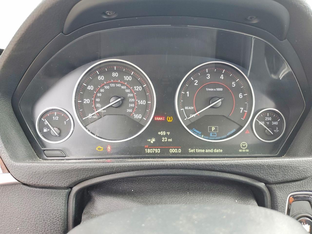 2017 BMW 330E - zdjęcie 9