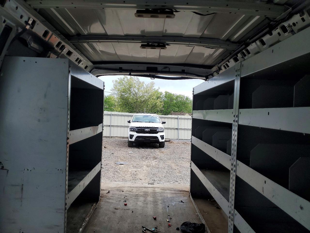 2017 Chevrolet Express G2500 - zdjęcie 10